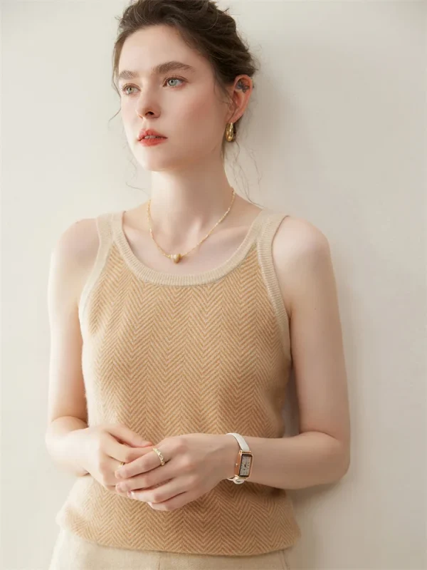 2026 New Summer Spring Cashmere  Knitted Vest Women  Sweater Contrasting Color Edges Sweater