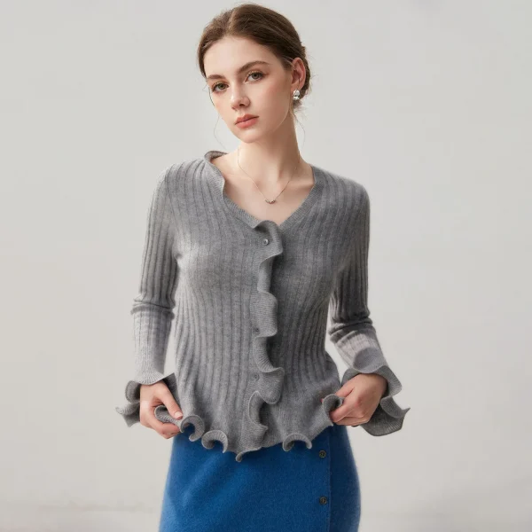 Wavy cashmere cardigan 2026 autumn/winter new women's V-neck slim-fit base layer versatile stylish warm coat